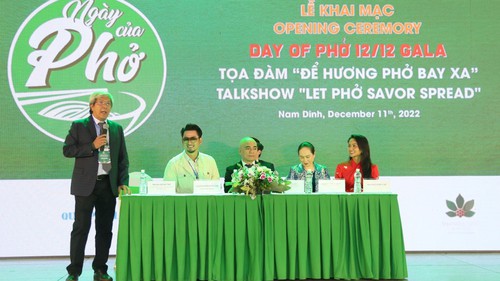 "Thế nào là phở thật?"