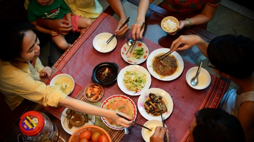 Chỉ cần một bữa ăn có thể nhìn ra tính cách: Người có 4 đặc điểm này không nên kết giao, sớm muộn gì cũng gây ra rắc rối 