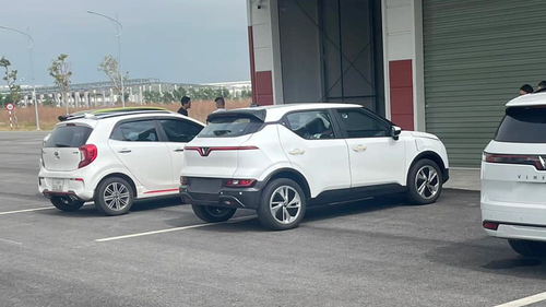 Lộ VinFast VF 5 Plus với diện mạo lạ: Có trang bị cao cấp hơn concept, kính và đuôi xe khác biệt