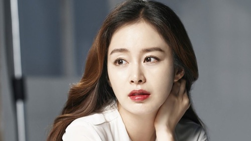 Kim Tae Hee đóng phim trở lại, hợp tác với 'kẻ thù' của Song Hye Kyo?