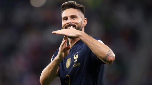 Vượt Henry, Giroud trở thành chân sút vĩ đại nhất lịch sử tuyển Pháp