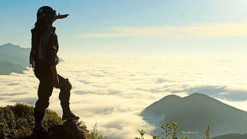 Giữa biển mây Tà Xùa