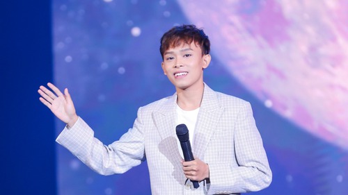 Tái xuất sau tin đồn qua đời, Hồ Văn Cường được khen hết lời vì hành động này