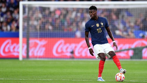 Tân binh Benoit Badiashile của Chelsea là ai?