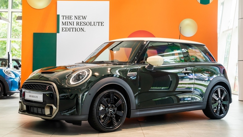 Nhiều trang bị độc quyền trên MINI Cooper S đặc biệt giá 2,3 tỷ đồng vừa về Việt Nam: Riêng màu sơn không mua được