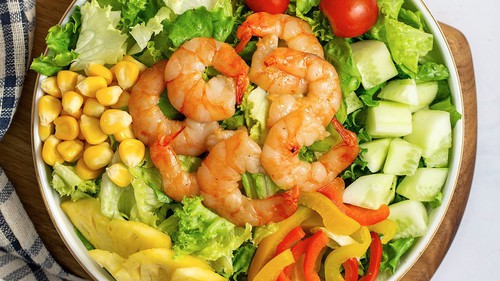 Gợi ý các món salad "giải ngán" từ những nguyên liệu nhà ai cũng có dịp Tết