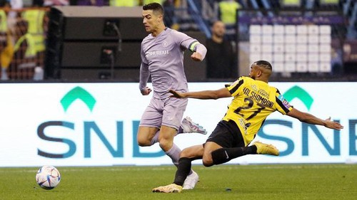 Tin nóng bóng đá sáng 27/1: Ronaldo gây thất vọng, Rashford hay nhất tháng