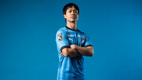 Bóng đá Việt Nam ngày 30/1: Công Phượng đối đầu Chanathip