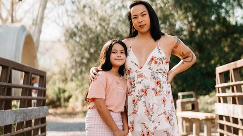 Người cha 3 năm miệt mài quay phim ghi lại hành trình chuyển giới, phản ứng của cô con gái nhỏ mới thực sự đáng chú ý