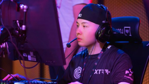 Hàng loạt tuyển thủ Esports lên MXH kêu trời vì bị nợ tiền thưởng