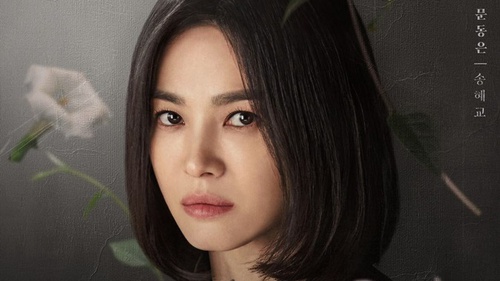 Câu hỏi cực sốc của con gái biên kịch Kim Eun Sook đã khiến 'The Glory' ra đời