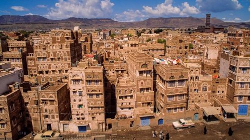 Những ngôi nhà chọc trời bằng bùn đất ở Yemen: Không dùng giàn giáo để xây dựng, phải liên tục được bảo trì vì bị thiên nhiên 'tác động'