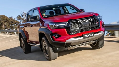 Ra mắt Toyota Hilux GR Sport 2023: Mạnh 221 mã lực, đáp trả Ford Ranger Raptor