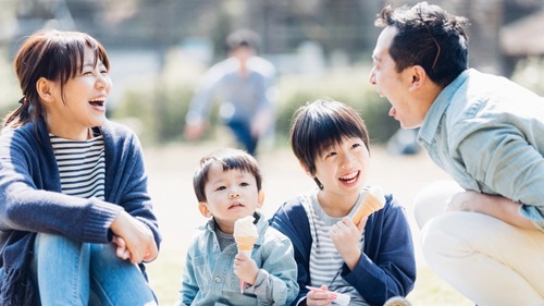 Trẻ sẽ rất hạnh phúc nếu cha mẹ tâm lý thực hiện 4 điều này: Toàn việc đơn giản nhưng nhiều phụ huynh bỏ qua!