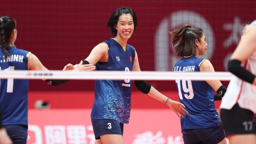 HLV Nguyễn Tuấn Kiệt: ‘Gần như 100% những quả bóng khó Thanh Thúy đánh đều ghi điểm’