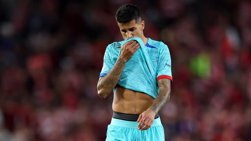 Khi Joao Cancelo bất cần người hâm mộ