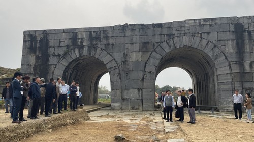 Khai quật chân móng Thành nhà Hồ để làm rõ kỹ thuật xây thành của người xưa