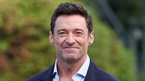 'Người Sói' Hugh Jackman đã sẵn sàng trở lại hẹn hò sau tuyên bố ly hôn gây sốc