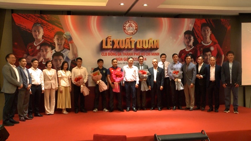 HLV Vũ Tiến Thành không muốn cùng CLB TPHCM 'sống trong sợ hãi'