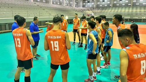 Tin nóng thể thao sáng 15/11: Philippines dùng bia thu hút CĐV, đội bóng chuyền Việt Nam gặp tình cảnh trớ trêu 