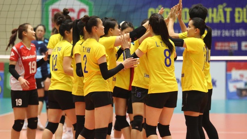 Sau 19 năm, lịch sử bóng chuyền nữ Việt Nam bước sang trang mới 