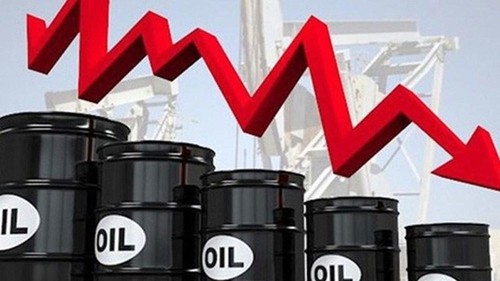 Dầu rớt giá trước thềm cuộc họp của OPEC+