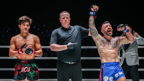 Nguyễn Trần Duy Nhất xin mọi người đừng gọi mình là ‘Độc cô cầu bại’, được nhà vô địch boxing thế giới gửi lời động viên