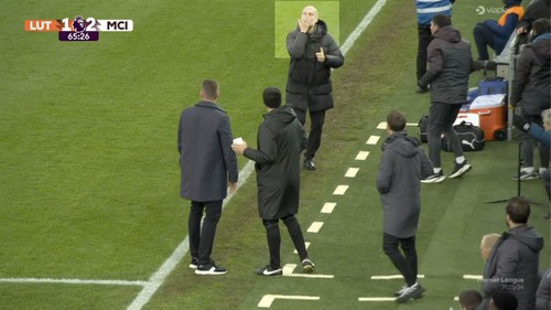 Man City ngược dòng trước tân binh Ngoại hạng Anh, Pep Guardiola ăn mừng khó hiểu