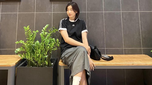 Nhà vô địch bóng chuyền nữ Việt Nam bị hàng trăm CĐV tấn công và xúc phạm nặng nề sau hành vi nhạy cảm