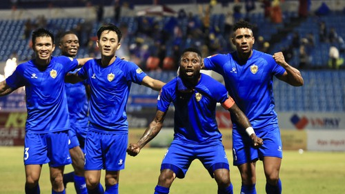 V-League: Mở đường 'thoát ngược, lên xuôi'