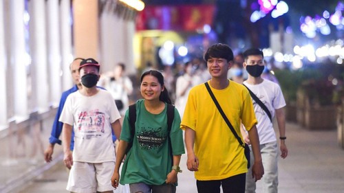 Kéo dài thời gian hoạt động các không gian đi bộ trên địa bàn quận Hoàn Kiếm