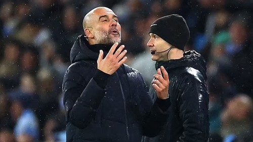 Pep Guardiola 'mỉa mai' trọng tài sau trận hòa 'đau' trước Tottenham