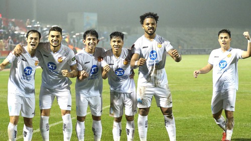 Kết quả bóng đá V-League 2023/24 vòng 5: Hà Nội đã thắng, Bình Dương bay cao
