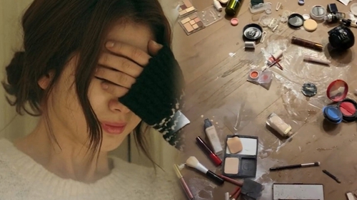 Con nhà họ hàng đến chơi rồi phá hỏng bộ mỹ phẩm giá trăm triệu, cô gái đòi bồi thường còn bị mắng ngược: "Đồ đã dùng chẳng đáng bao tiền"
