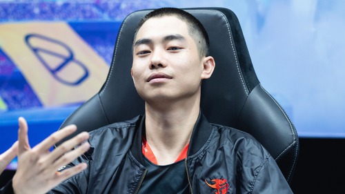 'Ngài' 20Percent đang trở thành ngôi sao mới của Đấu Trường Danh Vọng