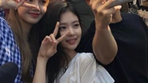 Netizen trầm trồ trước mặt mộc Jennie Blackpink