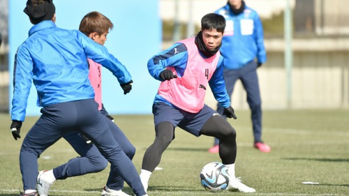 Xem trực tiếp Công Phượng thi đấu trận Shonan Bellmare vs Yokohama ở đâu?