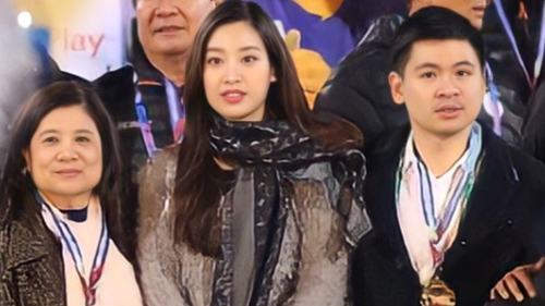 Chỉ với một chi tiết, Đỗ Mỹ Linh hé lộ mối quan hệ với mẹ chồng trong gia đình hào môn