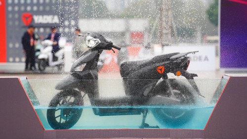 Đòi cạnh tranh với cả Honda Vision và VinFast Vento S, mẫu xe máy điện mới giá từ 26 triệu đồng có gì hot?