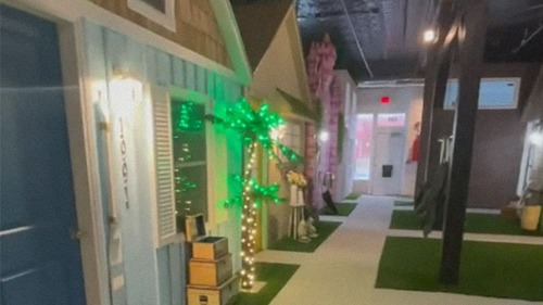 Thay đổi thiết kế văn phòng, sếp ‘nhà người ta’ quyết định xây cho mỗi nhân viên một 'ngôi nhà nhỏ'