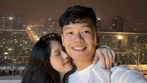 Gần tới 14/2, hội cầu thủ nổi tiếng thi nhau khoe ảnh tình tứ bên người thương 