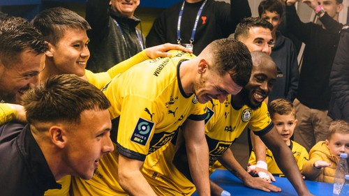 Chấm dứt mạch không thắng, đội Quang Hải thoát khỏi vùng nguy hiểm