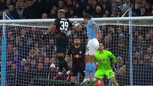 Chuyên gia văng tục vì Man City được hưởng phạt đền khó hiểu ở trận gặp Leipzig
