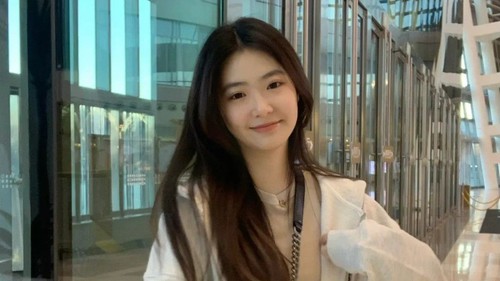 "Bạn nhặt được 150 triệu đồng nhưng chủ nhân số tiền nói thiếu mất 100 triệu rồi, bạn sẽ làm gì?", câu trả lời thông minh giúp nữ ứng viên được thuê ngay lập tức