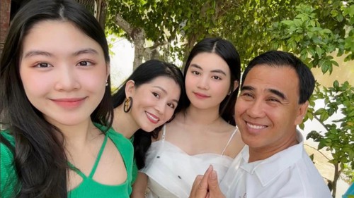 Con gái Quyền Linh mới 17 tuổi được ví như hoa hậu tương lai, "ẵm" loạt giải thưởng: Công lao lớn nhất không về tay “MC quốc dân” mà là nhờ người này