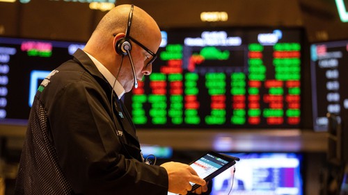 Phố Wall khép lại tuần tăng điểm bất chấp đà giảm mạnh của cổ phiếu Deutsche Bank