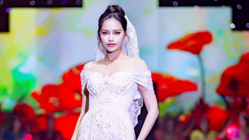 Ngọc Châu tiếp tục 'gặp biến': Hết ồn ào diện đồ phản cảm nay lại bị tố 'bùng show' phút chót