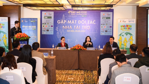 5.000 VĐV tham dự giải chạy Tay Ho Half Marathon 2023