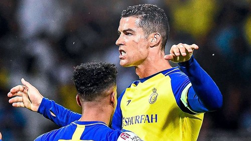 Ronaldo và Al Nassr lên đỉnh sau màn ngược dòng không tưởng với 16 phút bù giờ