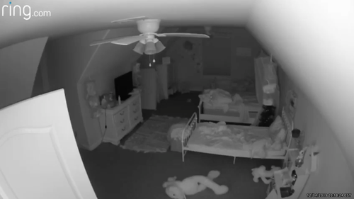 Chuyên gia cảnh báo dừng ngay việc lắp camera an ninh trong nhà: Đây là lý do!